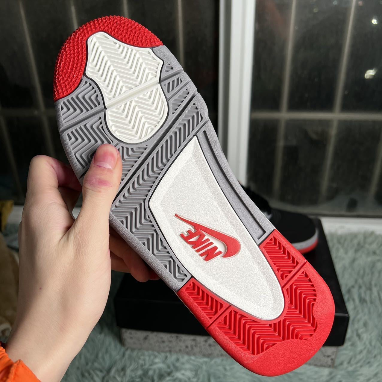 Jordan 4