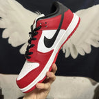 Nike SB DUNK LOW Chicago