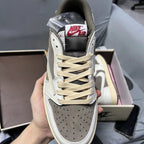 Travis scott x Jordan 1 Low SP OG